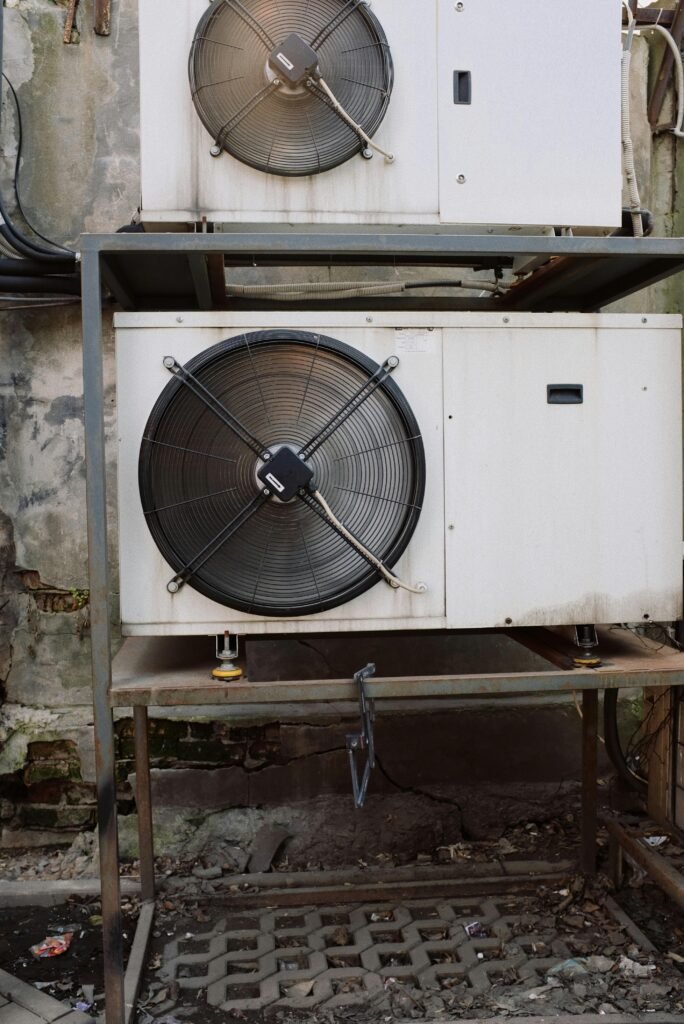 What Are The Implications Of Using The Wrong Type Of Refrigerant In A Cascadias A/C System?